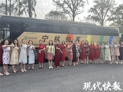 ​直击高考首日！这些画面又燃又暖