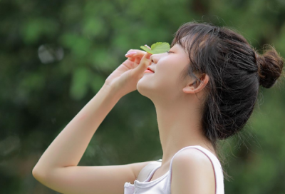 ​被爱所伤的心情句子_伤感爱情语录（精选推荐）