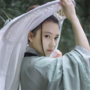 ​郭碧婷经典爱情语录[20句]：每当我看天的时候我就不喜欢在说话…