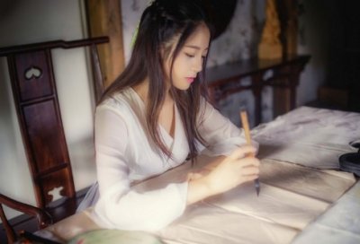 ​经典英文昵称女生网名(精选152个)