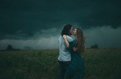 ​特别伤感让人看了想哭的短句