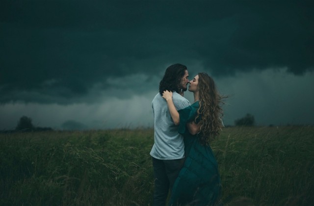 特别伤感让人看了想哭的短句