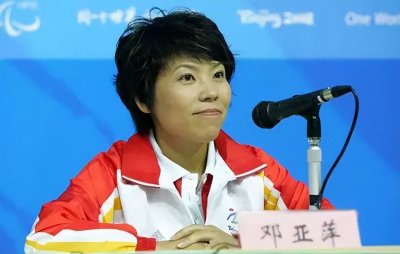 ​邓亚萍身高劣势逆袭成王，体育界掀起爆炸性讨论热潮！