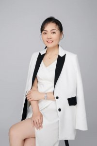 ​封面人物 | 杜敏：从身无分文的落魄夫妻，到连续三个月的单组冠军