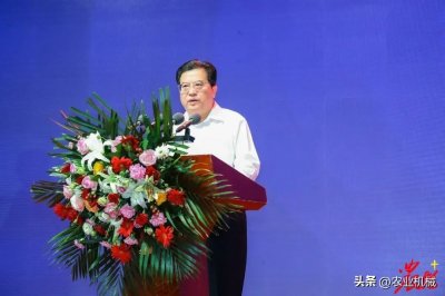 ​姜卫东：全力推进湖北省农机装备产业高质量发展