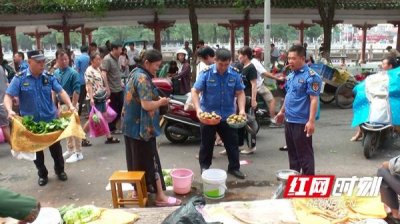 ​临武县城市管理和综合执法局开展“一会两节”环境治理活动