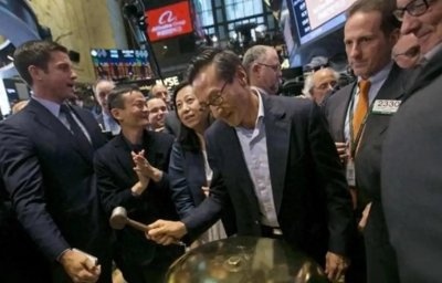 ​阿里掌门蔡崇信：花23.5亿美元买下篮网，4个赛季赚了多少钱？