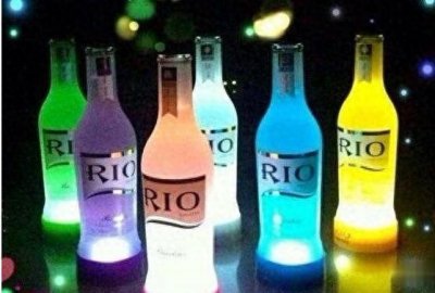 ​夜市上曾人手一瓶的锐澳鸡尾酒，现在为啥“凉凉”了？原因不难想