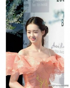 ​韩国精致女星-高雅拉