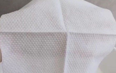 云柔巾和棉柔巾的区别,棉柔巾和云柔巾的区别婴儿怎么用图1