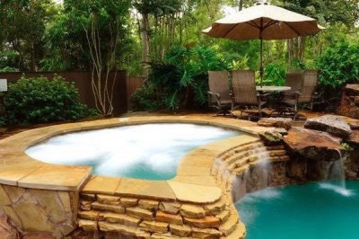 ​泡温泉什么季节合适 泡温泉什么时间段最好