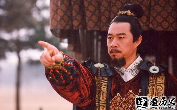 张丰毅饰演的秦始皇剧照