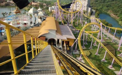 ​重庆花费巨资打造的景区，开业不到9年就宣告破产，如今冷冷清清