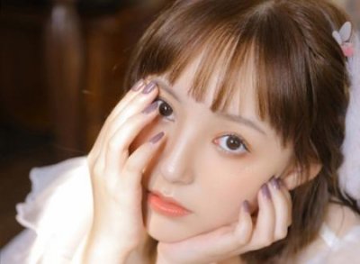 ​眼睛一单一双的人命运