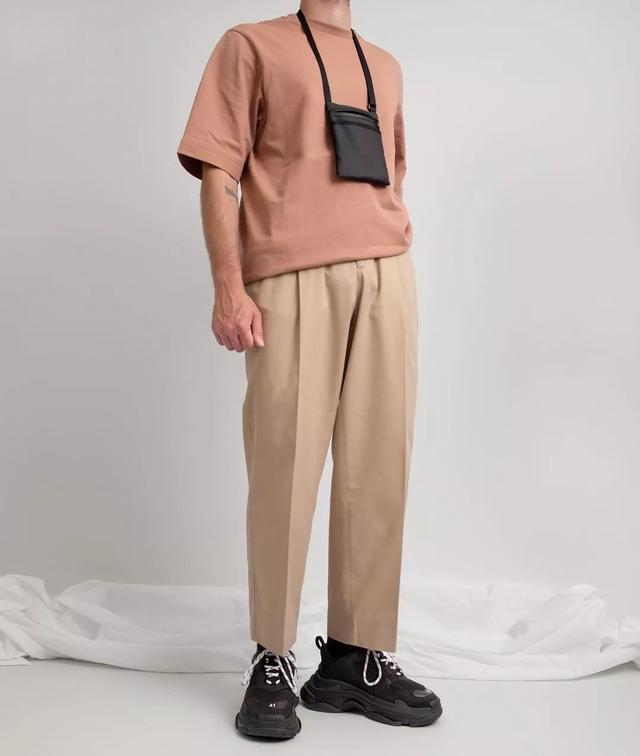 奶咖色配莫兰迪粉（你离成为搭配达人）(7)