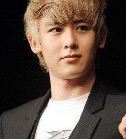 韩国十大美男（韩国最美男演员）