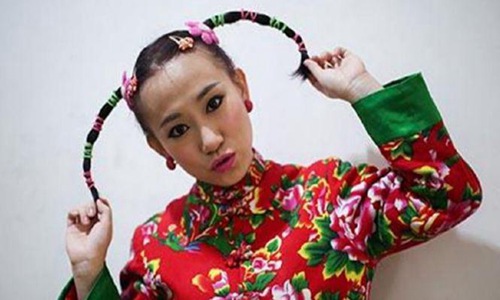 二人转王龙和他老婆蒋依杉合照曝光(蒋依杉王龙一家三口)