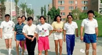 ​在扒1994年游泳队兴奋剂丑闻