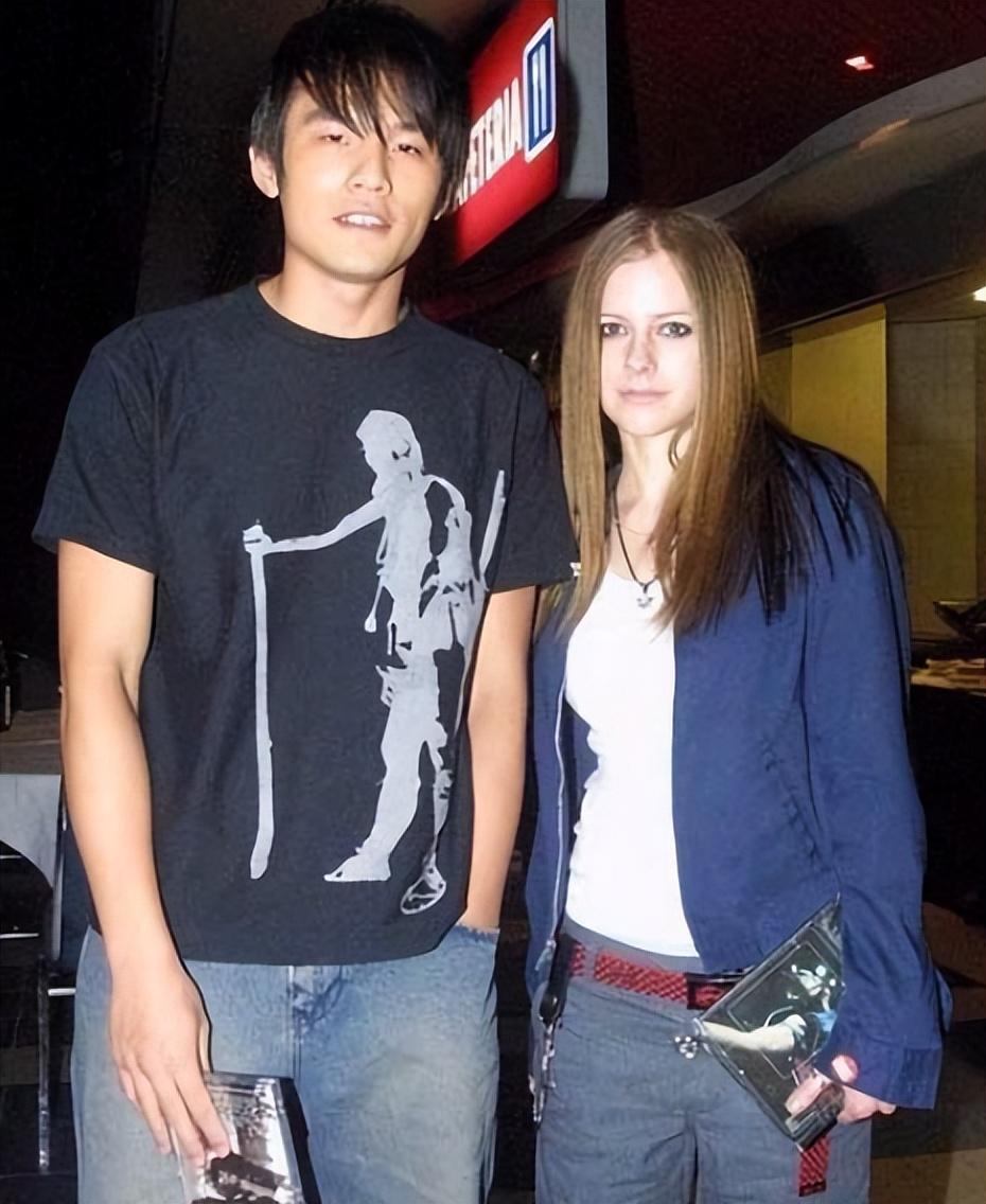 艾薇儿隐退了吗（艾薇儿为什么消失了）