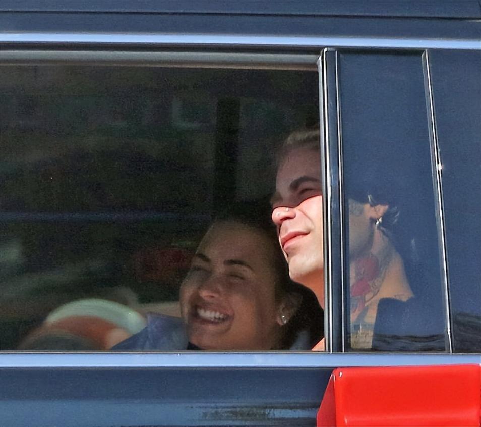 艾薇儿隐退了吗（艾薇儿为什么消失了）