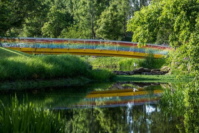 成都麓湖红石公园