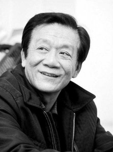 ​侯耀文去世14年,前妻袁茵嫁师侄戴志诚,如今他们过的怎么样