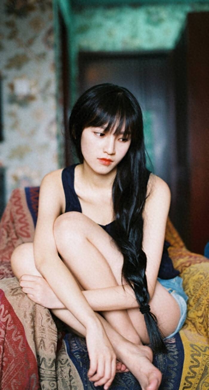 黄灿灿:曾被评为“武大校花”而走红网络