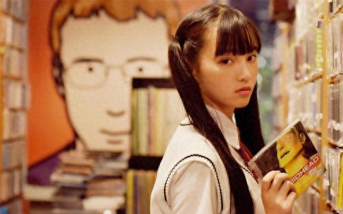 黄灿灿:曾被评为“武大校花”而走红网络