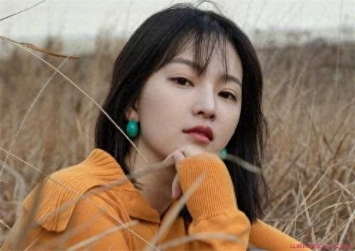 黄灿灿:曾被评为“武大校花”而走红网络