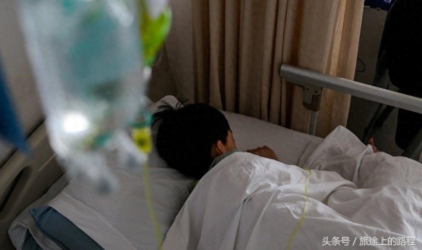 直击”骷髅男孩“一生，每天靠药物维持生活，亲戚建议“安乐死”