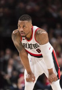 ​利拉德并非天选之子，实力一般，被严重高估