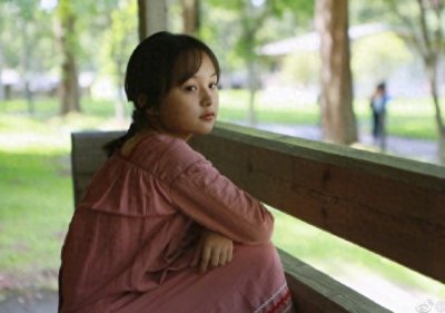 ​“小孙俪”最新照片，没有小时候呆萌，网友呼吁宝贝要慢点长大