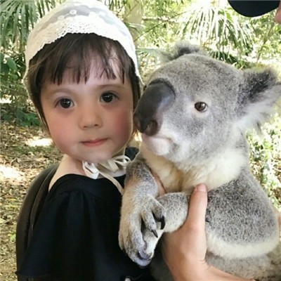 超热门好看的小孩头像