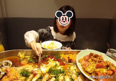 ​女主播莫非天生大胃王？自助餐怎么吃才更划算？进食顺序是关键