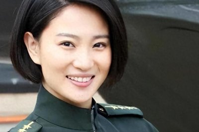 ​被称为军中之花的侯梦莎，现如今已走上了一条“不归路”！