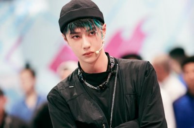 ​叫弟弟普通，叫一博生疏，看尹正对王一博的称呼：太宠了