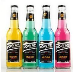 魅力火车苏打酒和啤酒