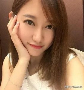 ​莉莉丝突然微博官宣诞下女儿，众人惊呼，三娘教子2.0即将诞生