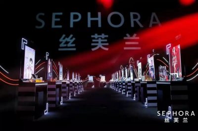 ​中国化妆品崛起，在全球顶级卖场击败国际品牌，成功登顶品类冠军