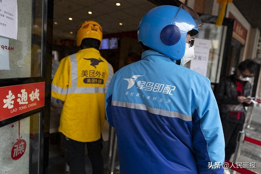 武汉“过早”怎能少了老通城的豆皮,后厨制作过程来了