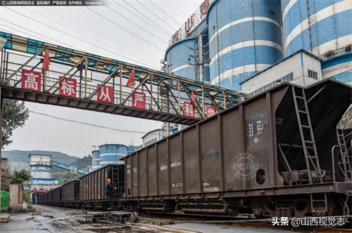 纪实：摄影师记录太原北站日常工作掠影