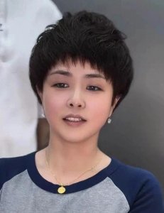 ​适合30到50岁中年女性的年轻、时尚、洋气短发！让您美丽迎新年！