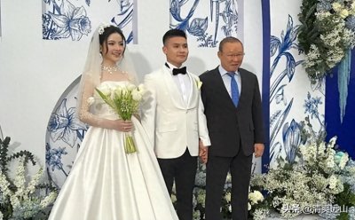 ​越南国足阮光海大婚，新娘亮相成焦点，网友热议：输球不熟人