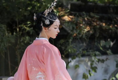 ​非常经典语句有关爱情的句子(经典语句 人爱情句子)