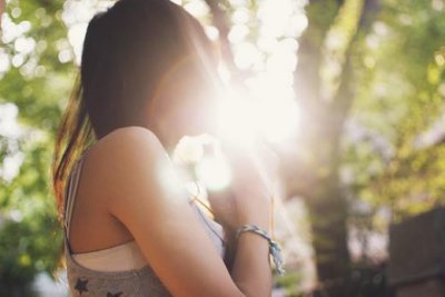 ​甄嬛体经典语录夸人 求多多的甄嬛体语录