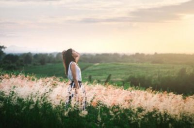 ​情话最暖心短句 关于爱情的唯美句子(78句)